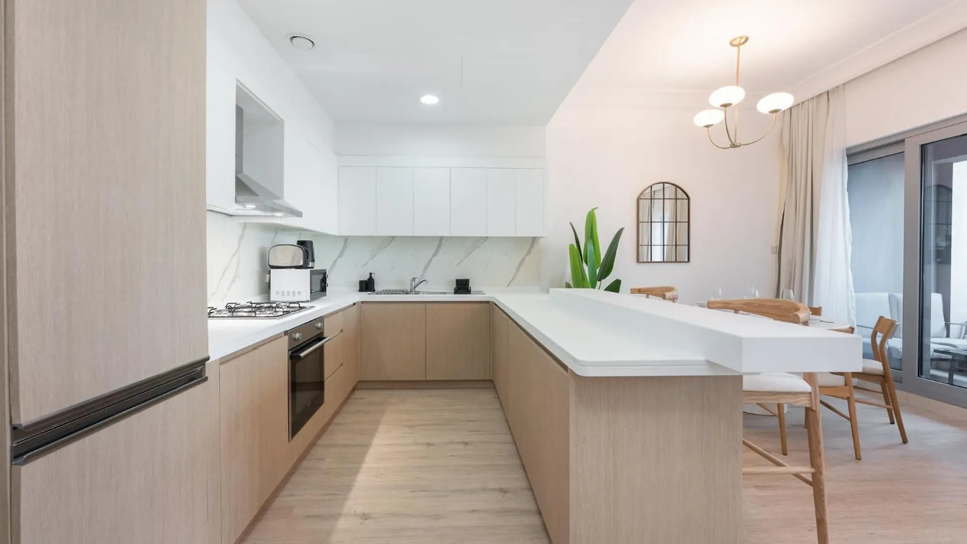 2Br Bliss In Vibrant Business Bay Apartment Dubai